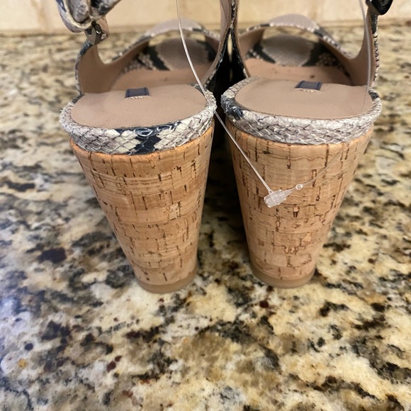 Womens Stuart weitzman wedges - Picture 3 of 6